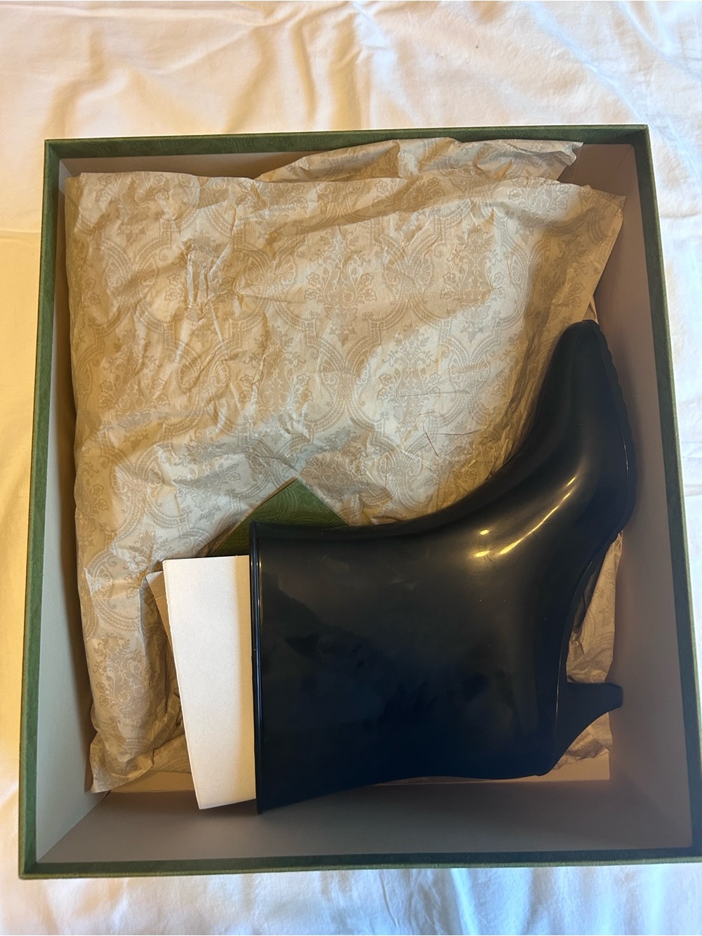 Gucci Black Rain Ankle Boots with White Logo Accent - Picture 4 of 6